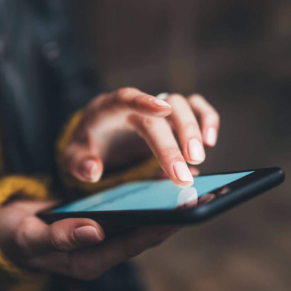 Conducting competitor research on a mobile device Conducting competitor research on a mobile device